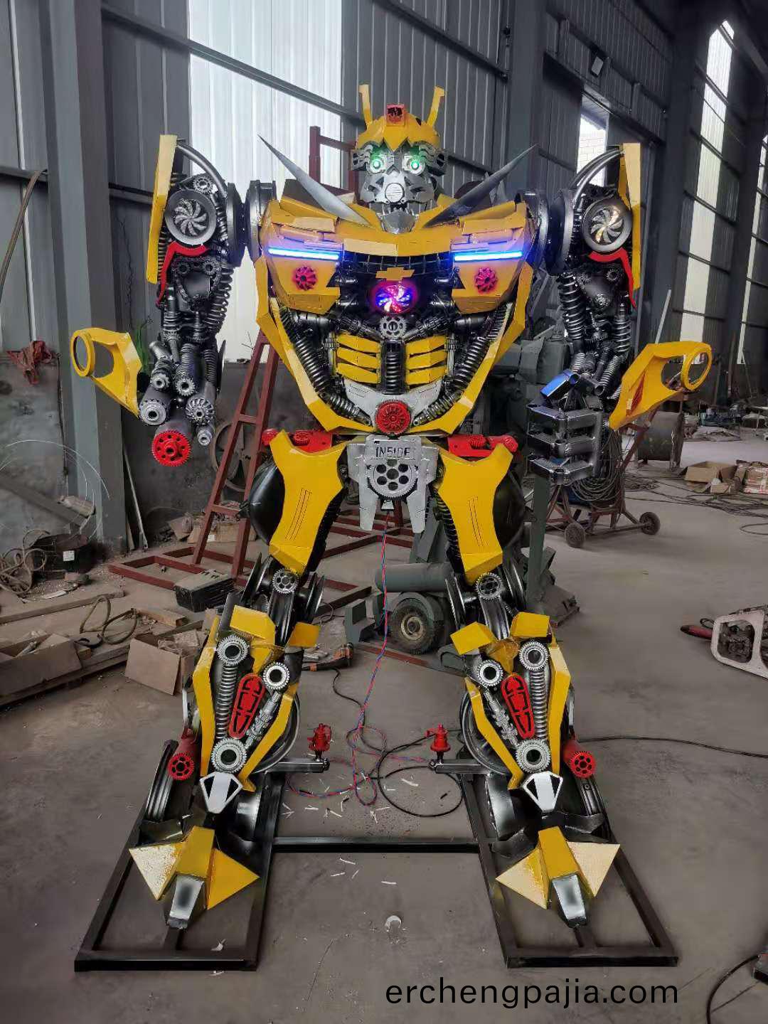 大(da)型(xing)機器人(ren)糢型(xing)製作
